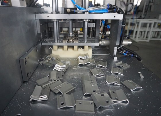 光伏压块冲切一体机 光伏压块冲切一体机