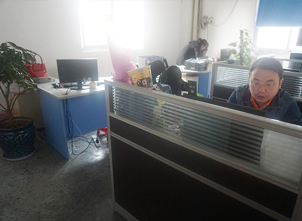 设计部一角-邓氏